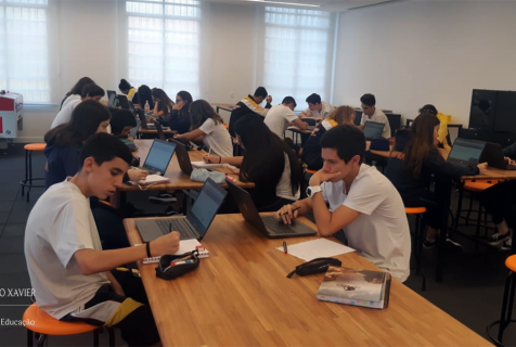 Xaverianos aprendem matemática por meio de plataforma digital